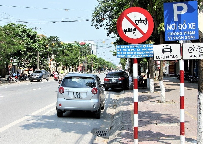 Đường Giải Phóng – Tam Trinh có cấm xe tải không? Quy định mới nhất