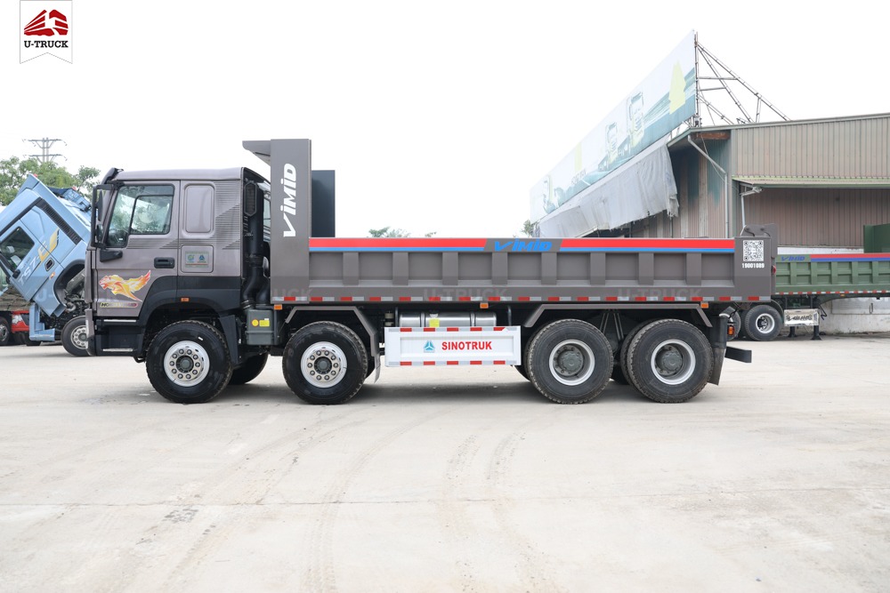 Howo V7-X 400HP 8×4 Dump Truck – Square-Shape Dump Box (8+8 mm Chassis)