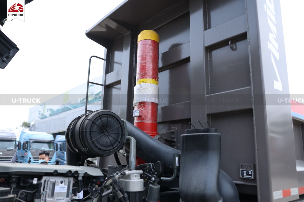 Howo V7-X 400HP 8×4 Dump Truck – Square-Shape Dump Box (8+8 mm Chassis)