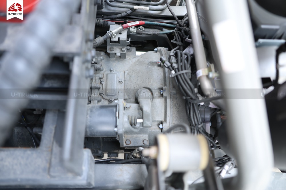 Howo V7-X 400HP 8×4 Dump Truck – Square-Shape Dump Box (8+8 mm Chassis)