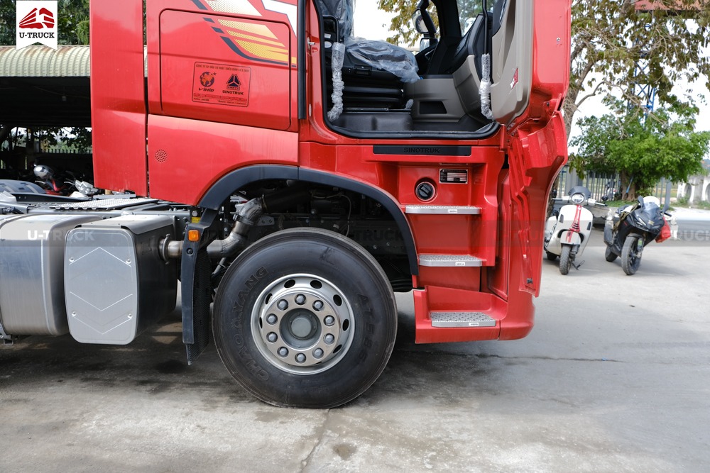 Howo TS7-E 460HP Tractor – Single Reduction Rear Axle