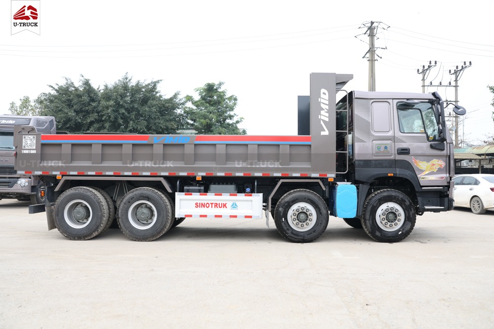 Howo V7-X 400HP 8×4 Dump Truck – Square-Shape Dump Box (8+8 mm Chassis)