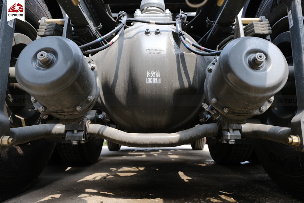 Howo TS7-E 460HP Tractor – Single Reduction Rear Axle