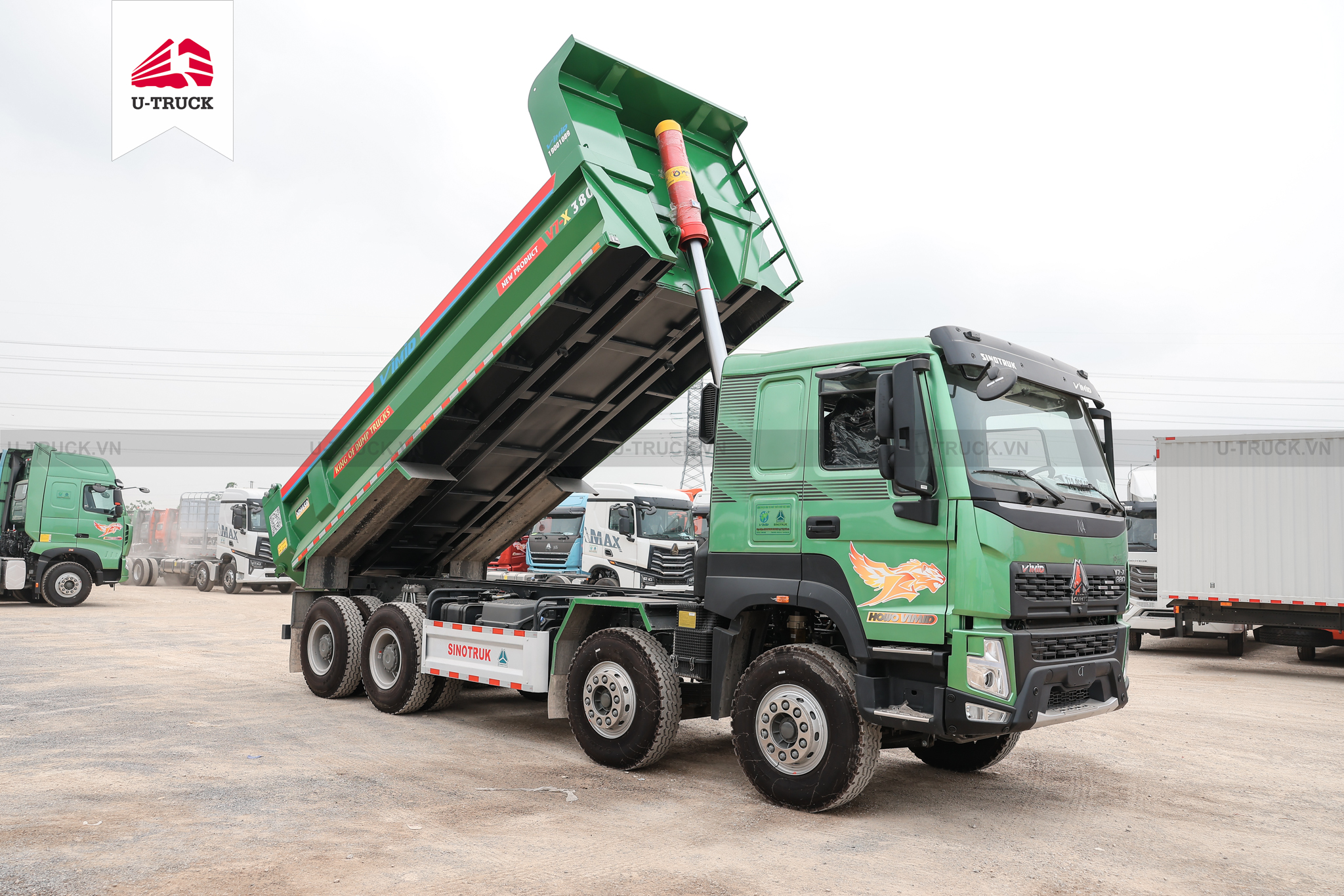 Xe ben HOWO V7X 380 8X4 Thùng đúc 4.77 (SS 8+8)