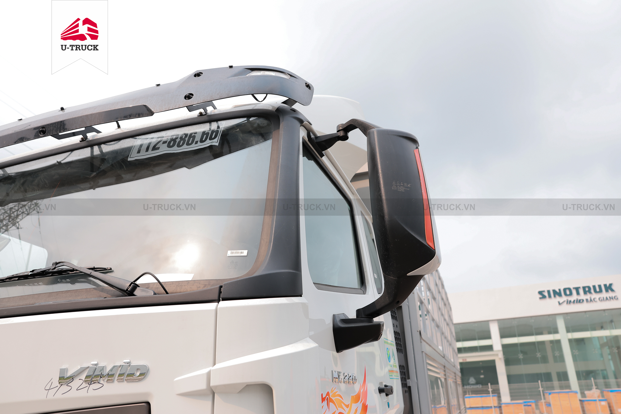 Howo NX220 4×2 Cargo Truck – Tarpaulin Frame 7.6m (Imported)