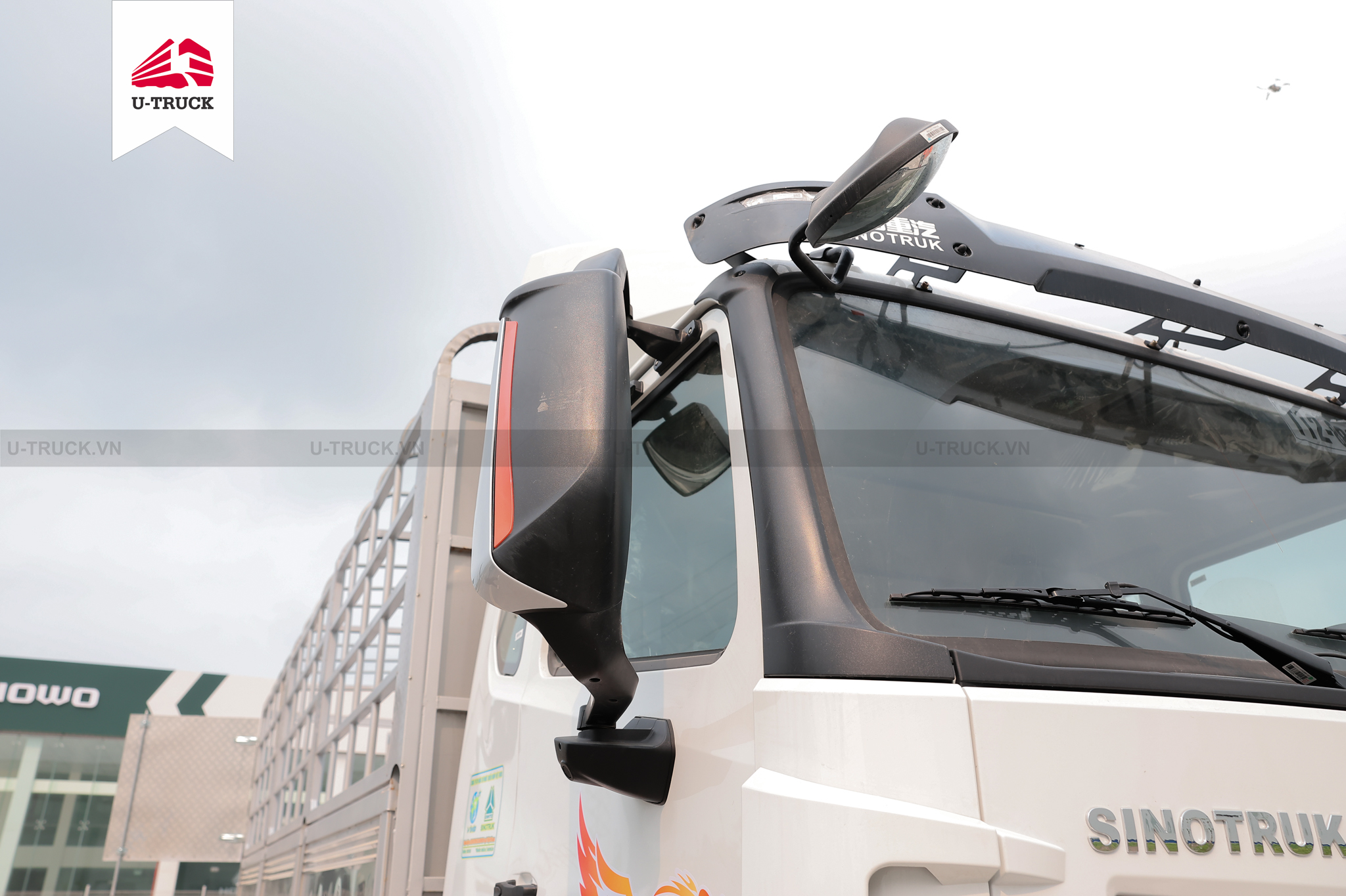 Howo NX220 4×2 Cargo Truck – Tarpaulin Frame 7.6m (Imported)