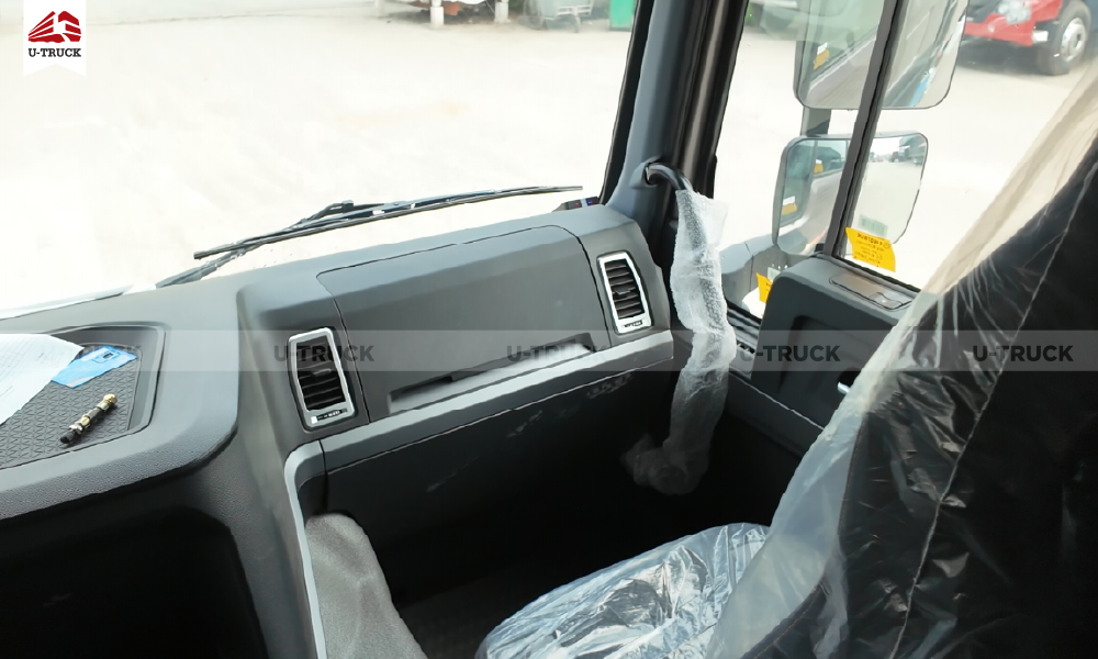 Howo V7X 380HP 12m³ Concrete Mixer Truck