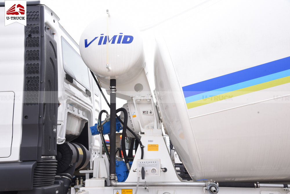 Howo TX 350HP 10m³ Concrete Mixer Truck