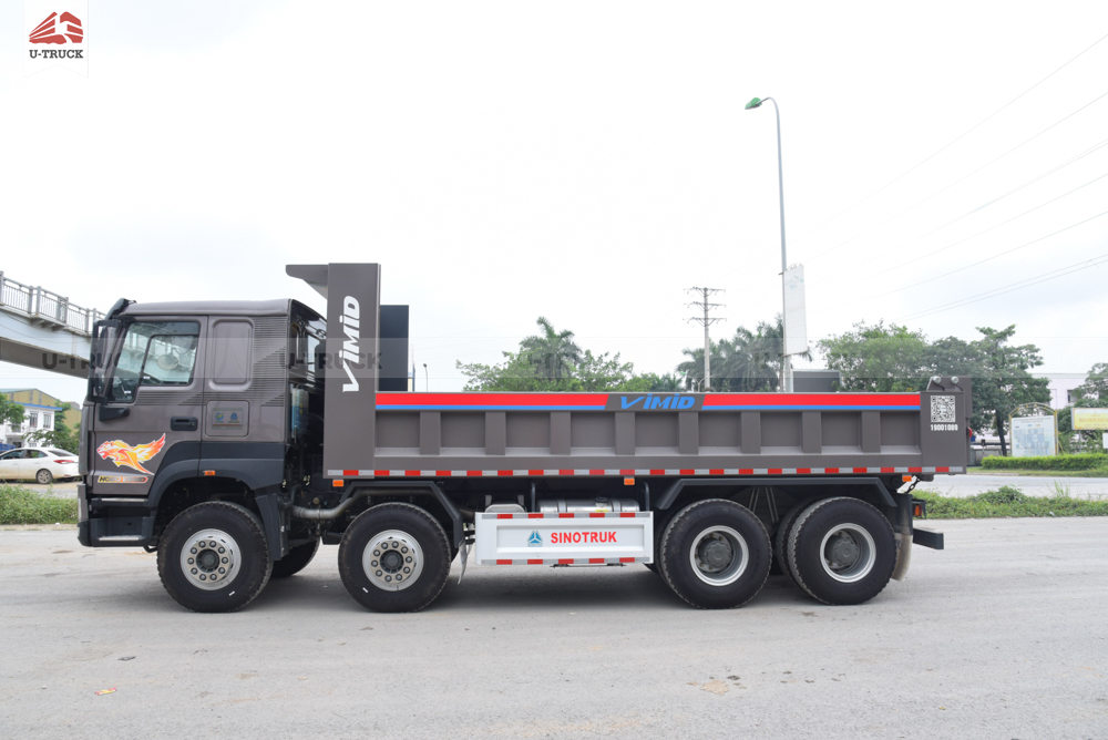 HowoV7X 380 8×4 Dump Truck – Square Shape Dump Box (8+8)