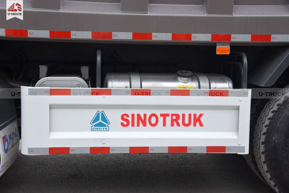 HowoV7X 380 8×4 Dump Truck – Square Shape Dump Box (8+8)