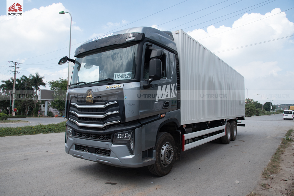 Xe tải HOWO MAX 280 6X2 Thùng kín 3 CH 9M9