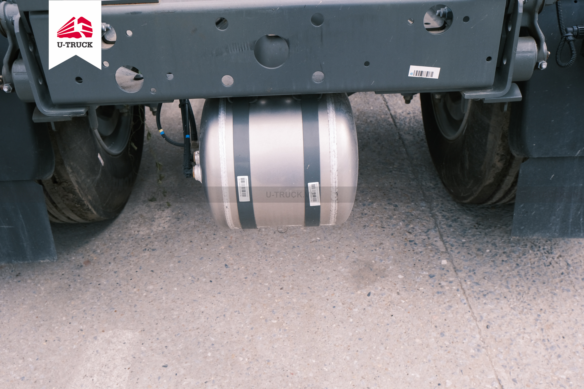 Howo NX 280 Tractor– Single Reduction Axle