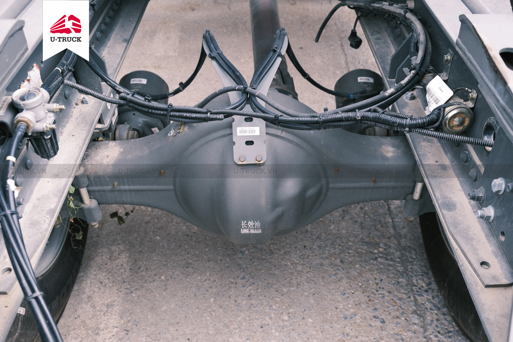 Howo NX 280 Tractor– Single Reduction Axle