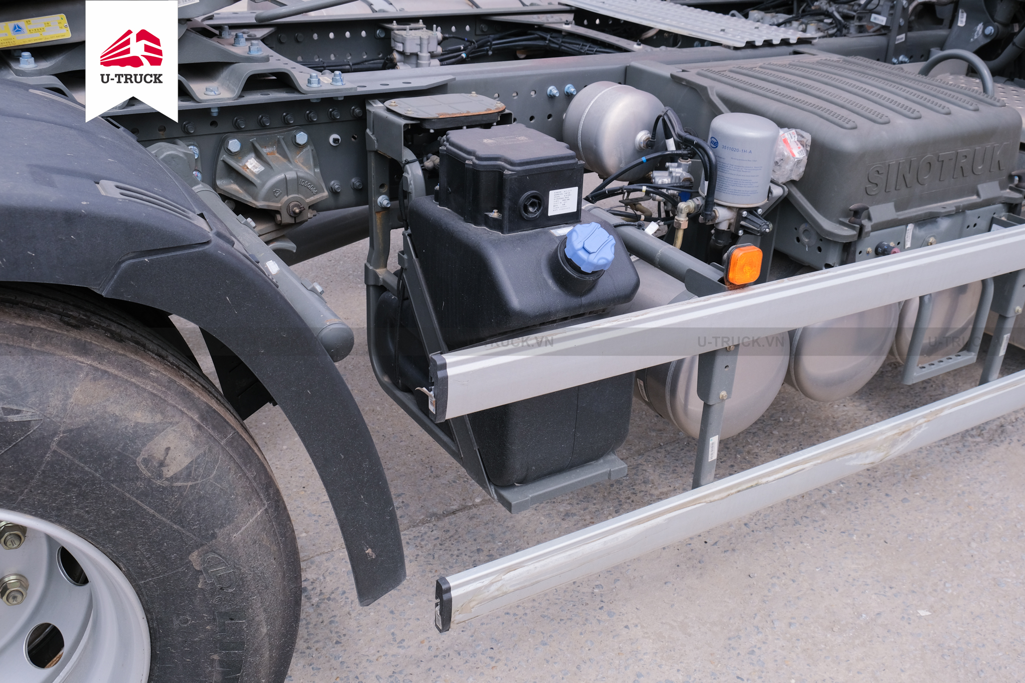Howo NX 280 Tractor– Single Reduction Axle