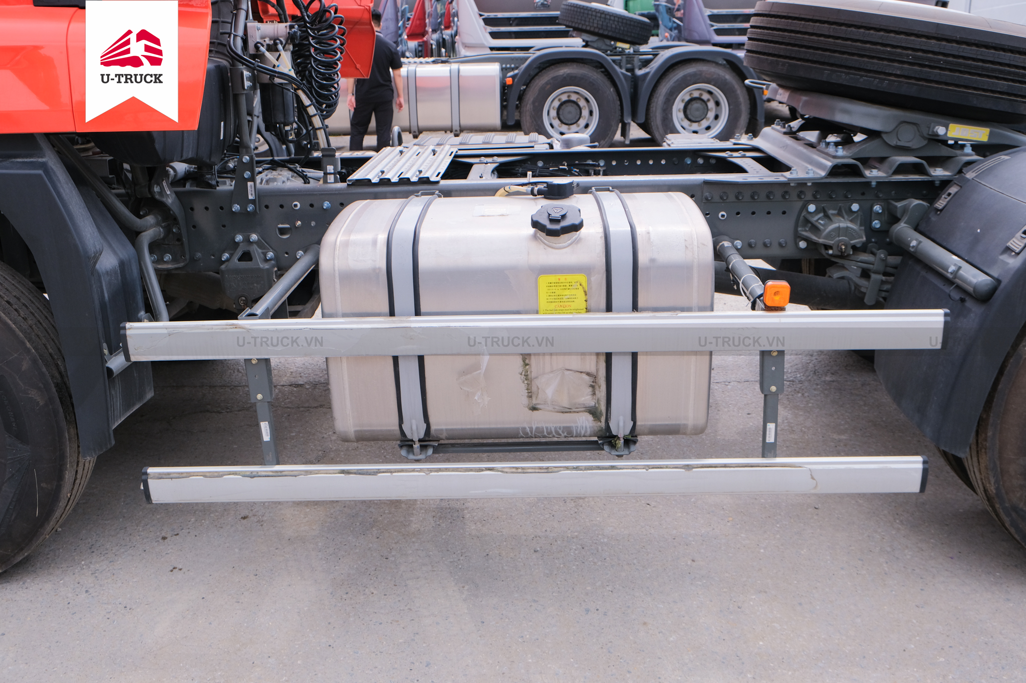 Howo NX 280 Tractor– Single Reduction Axle