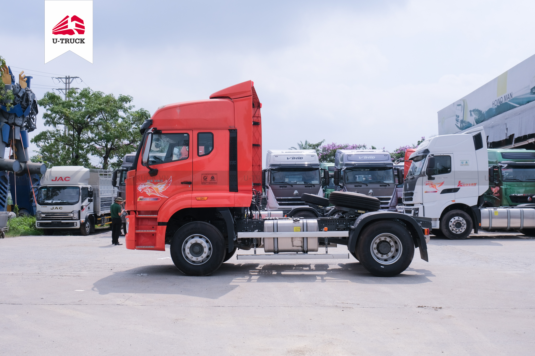 Howo NX 280 Tractor– Single Reduction Axle