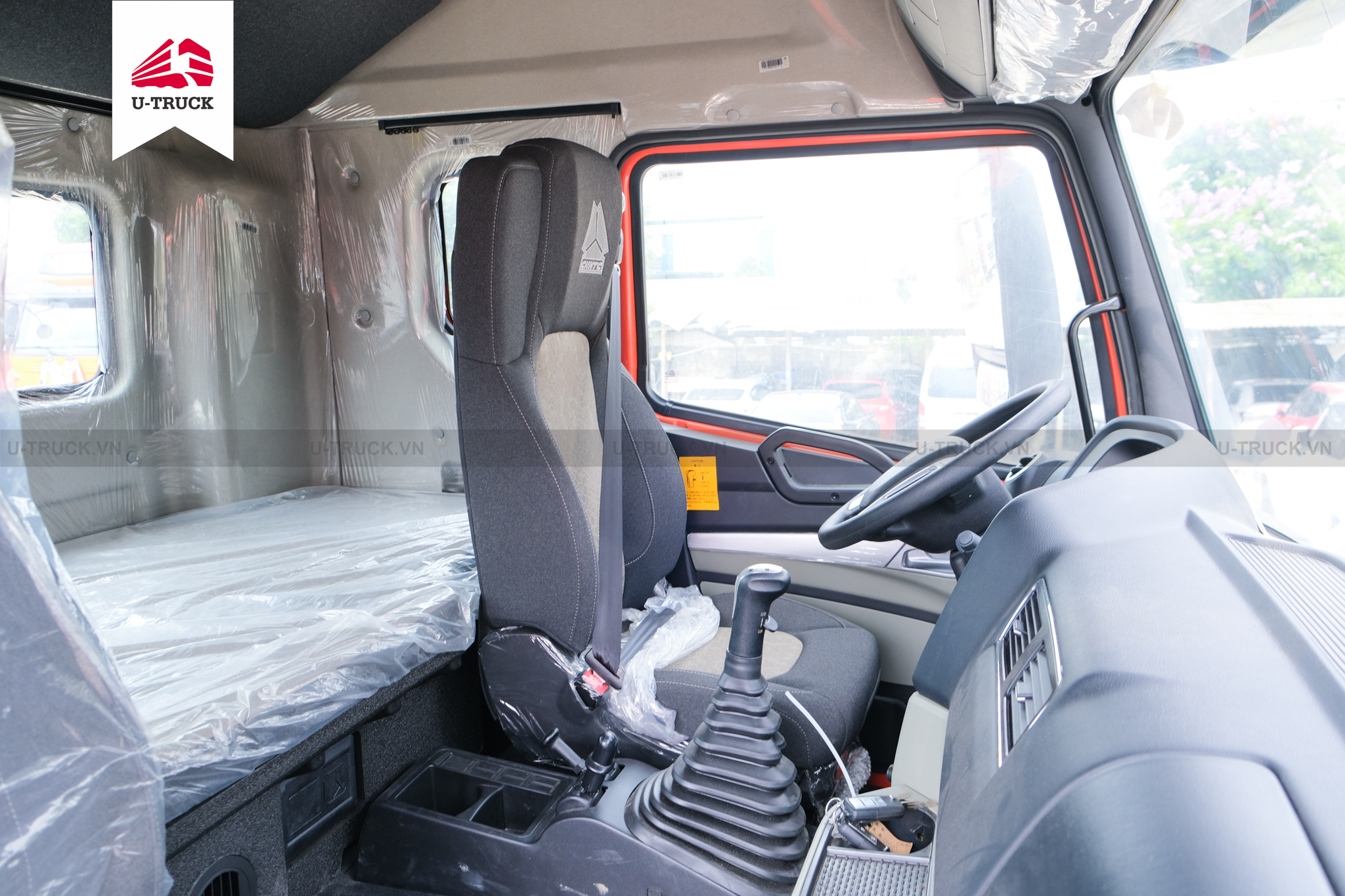 Howo NX 280 Tractor– Single Reduction Axle