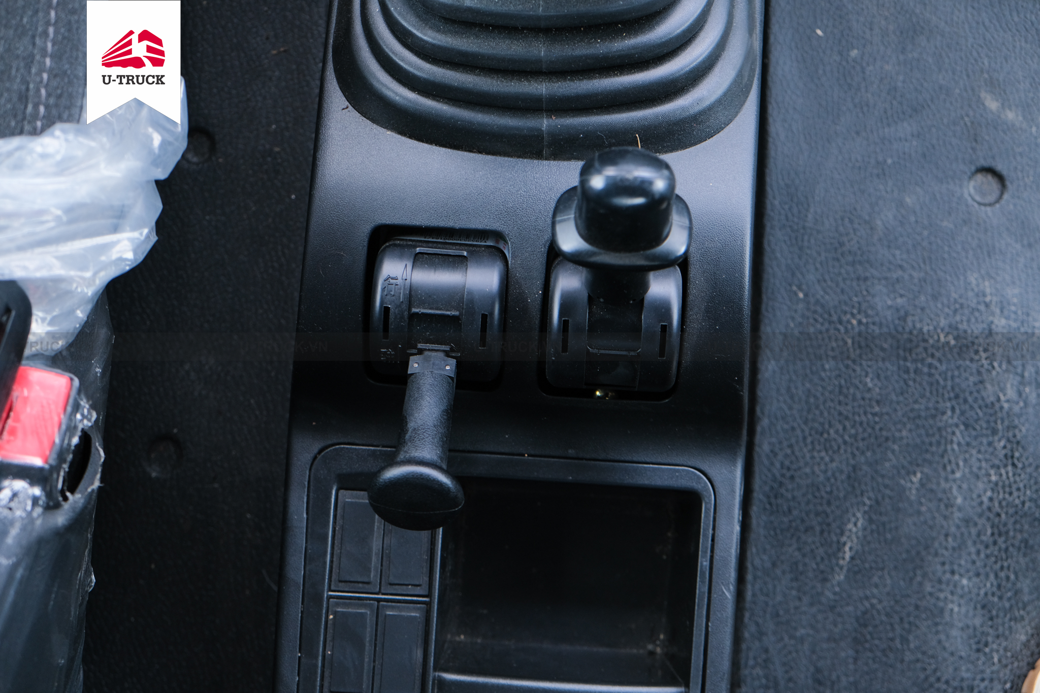 Howo NX 280 Tractor– Single Reduction Axle