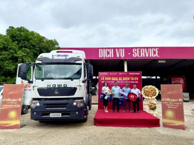 BÀN GIAO XE ĐẦU KÉO ĐIỆN HOWO TX EV – U-TRUCK ĐỒNG HÀNH ECOLOGIX NT PHÁT TRIỂN LOGISTICS BỀN VỮNG 