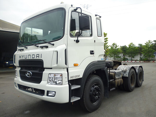 Giá xe đầu kéo Huyndai 