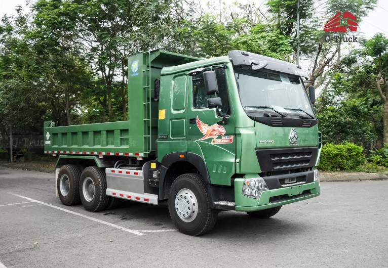 Biểu tượng hổ vồ mạnh mẽ của dòng xe tải Howo